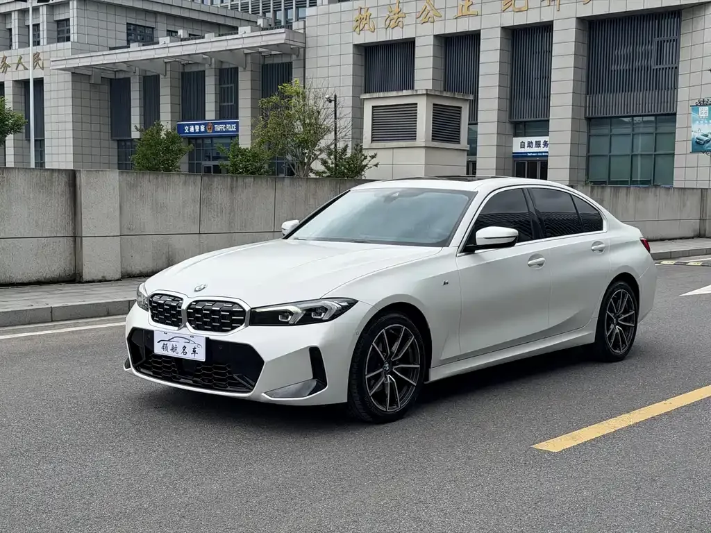 BMW 3 Series — фото 1