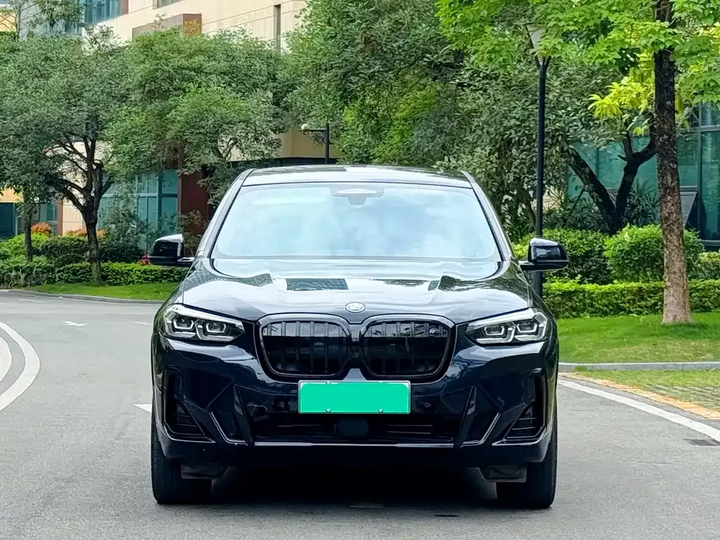 BMW iX3 — фото 10