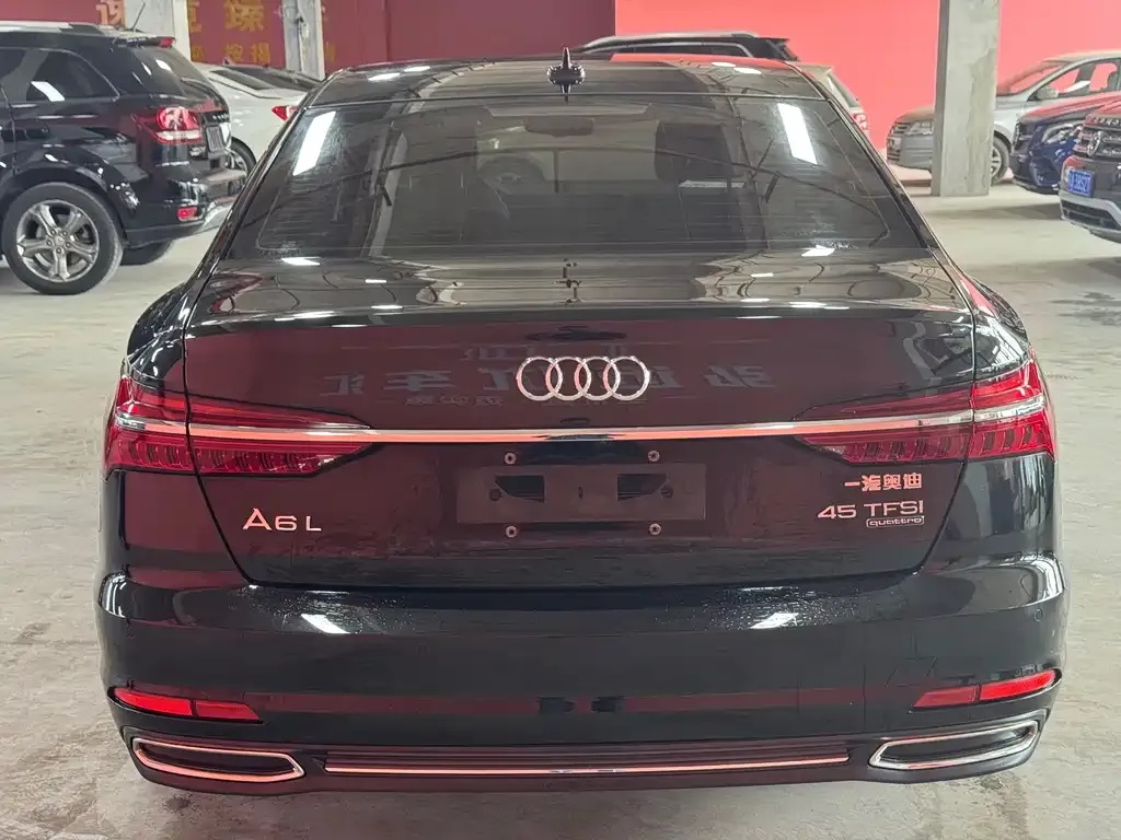 Audi A6L — фото 10