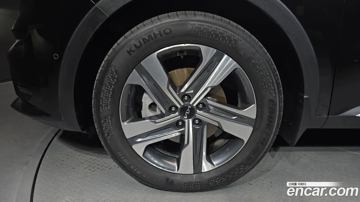 Kia Sorento — фото 9