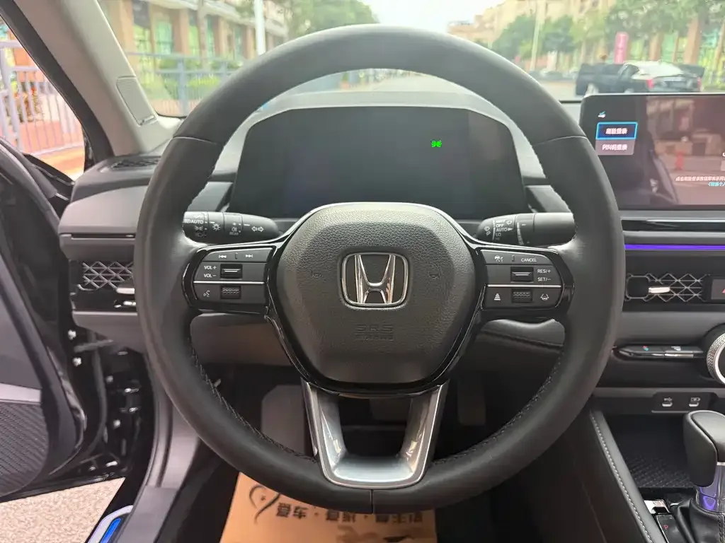 Honda Accord — фото 4