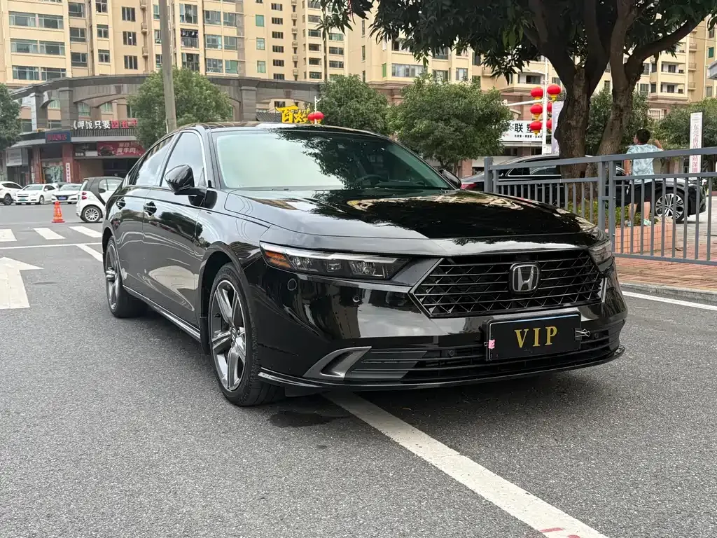 Honda Accord — фото 6