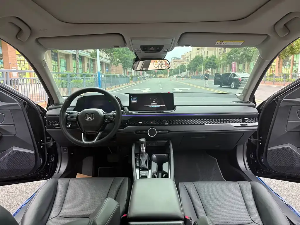 Honda Accord — фото 3