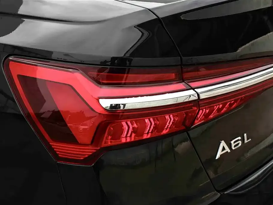 Audi A6L — фото 6
