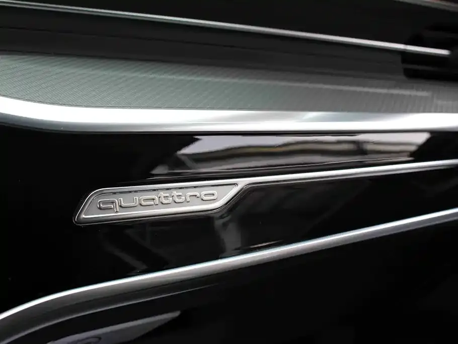 Audi A6L — фото 4