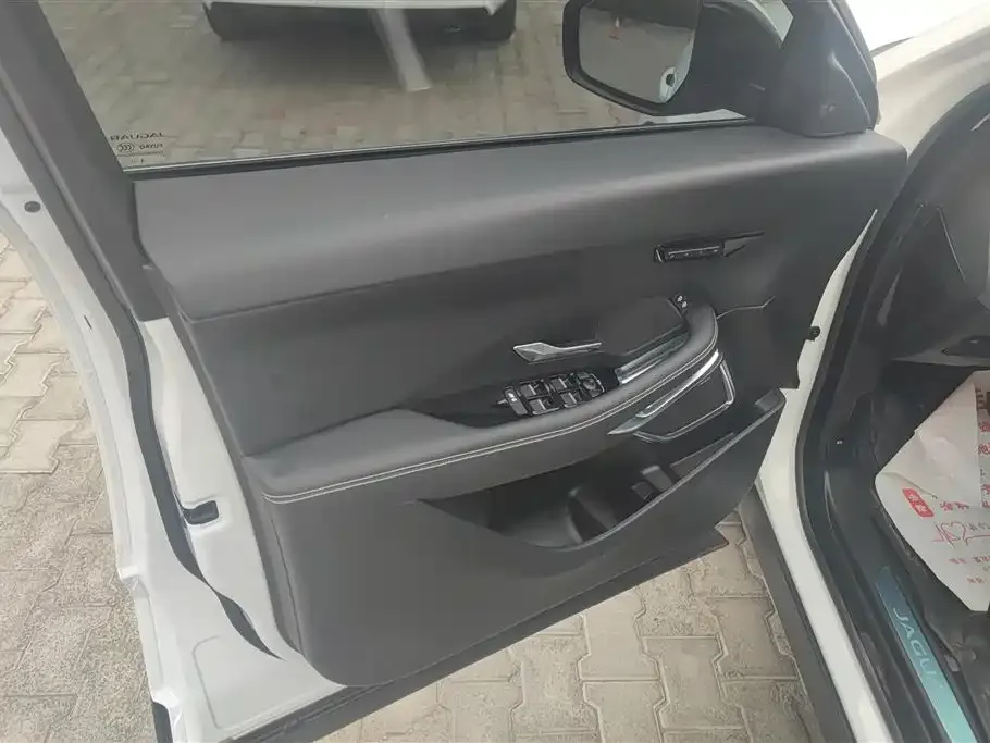 Jaguar E-PACE 2024 из CN, фото 10
