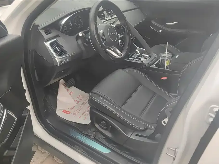 Jaguar E-PACE 2024 из CN, фото 2