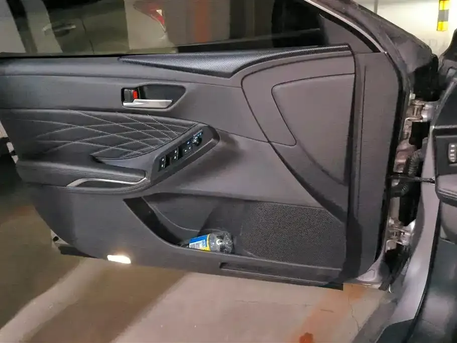 Toyota Avalon 2022 из CN, фото 5
