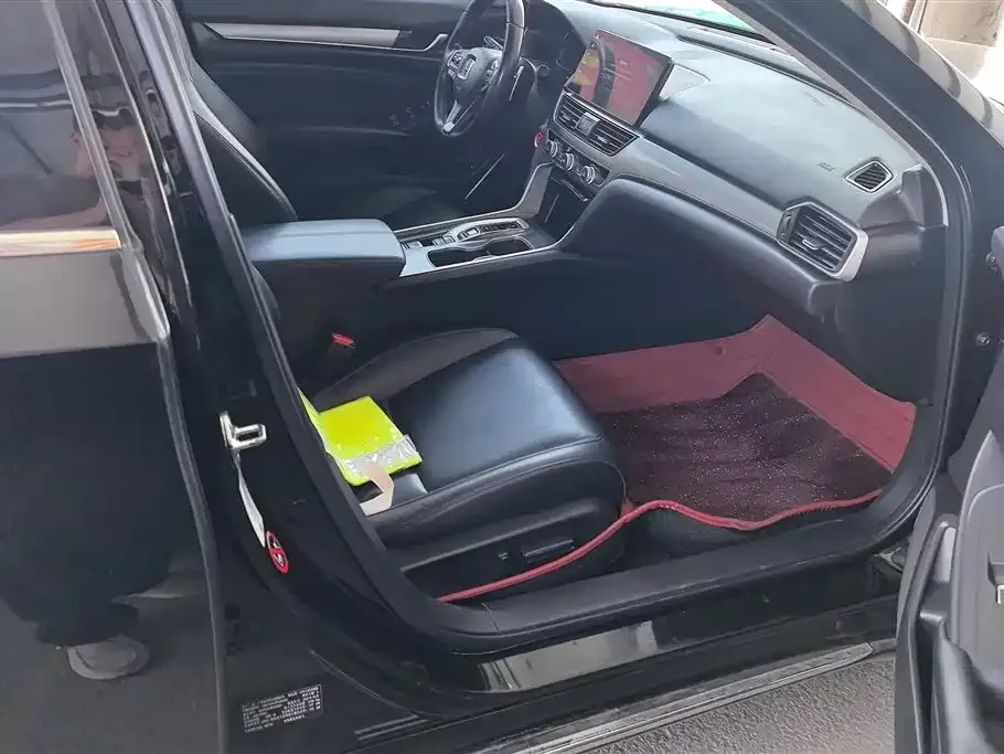 Honda Accord — фото 6