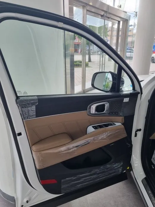 Kia Sorento — фото 6