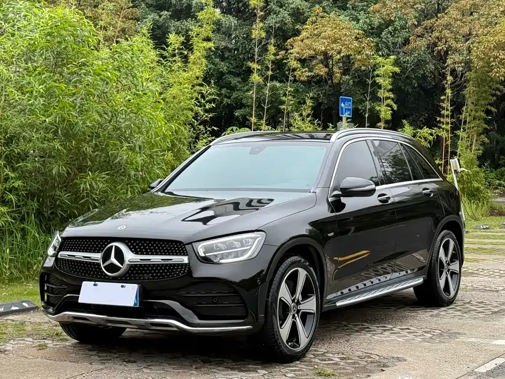 Mercedes-Benz GLC — фото 1
