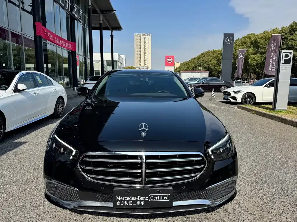 Mercedes-Benz E-Class — фото 10