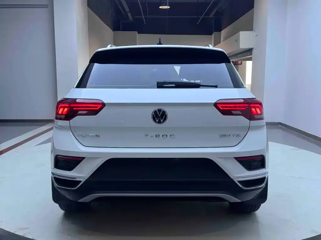 Volkswagen T-Roc — фото 4