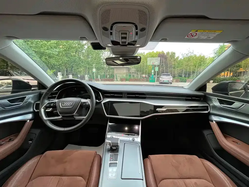Audi A7L 2024 из CN, фото 3
