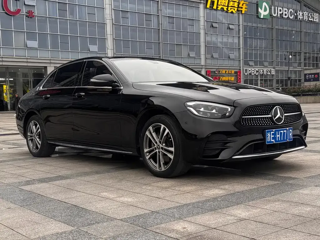 Mercedes-Benz E-Class — фото 10