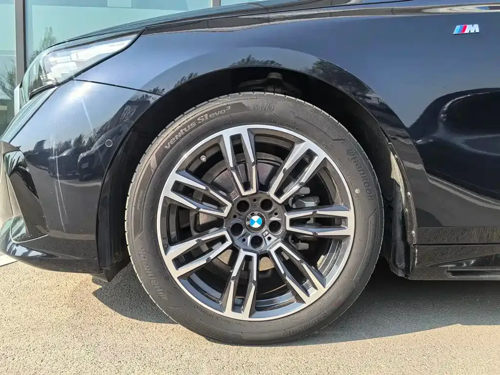 BMW 5 Series (Import) — фото 9