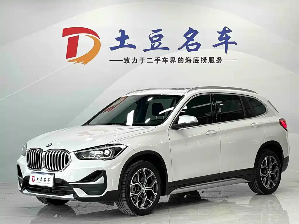 BMW X1 — фото 1