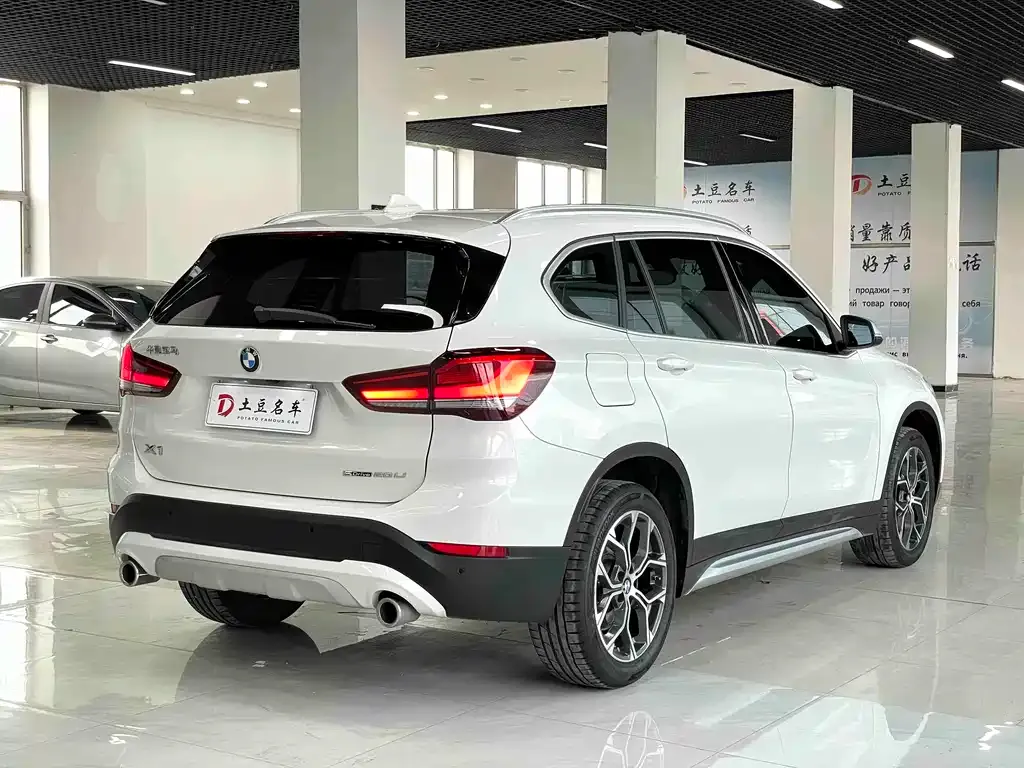 BMW X1 — фото 4