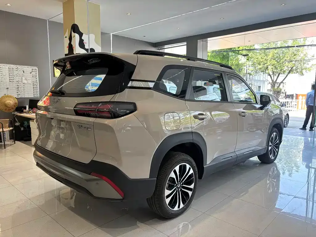 Wuling Starlight 560 2026 из CN, фото 10