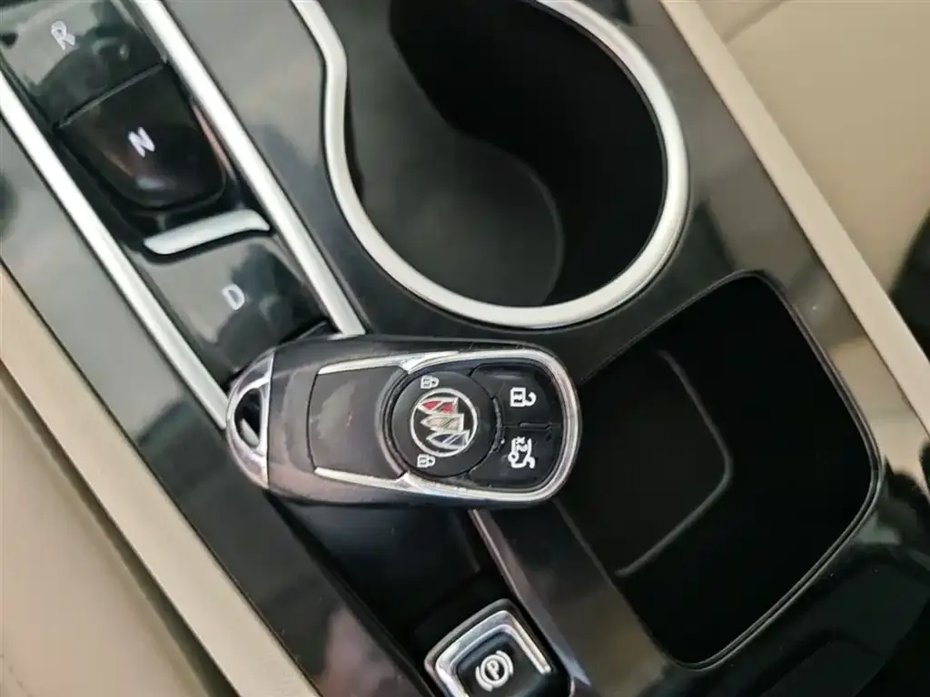 Buick Regal — фото 2