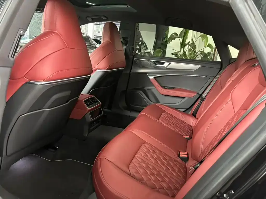 Audi A7L — фото 4