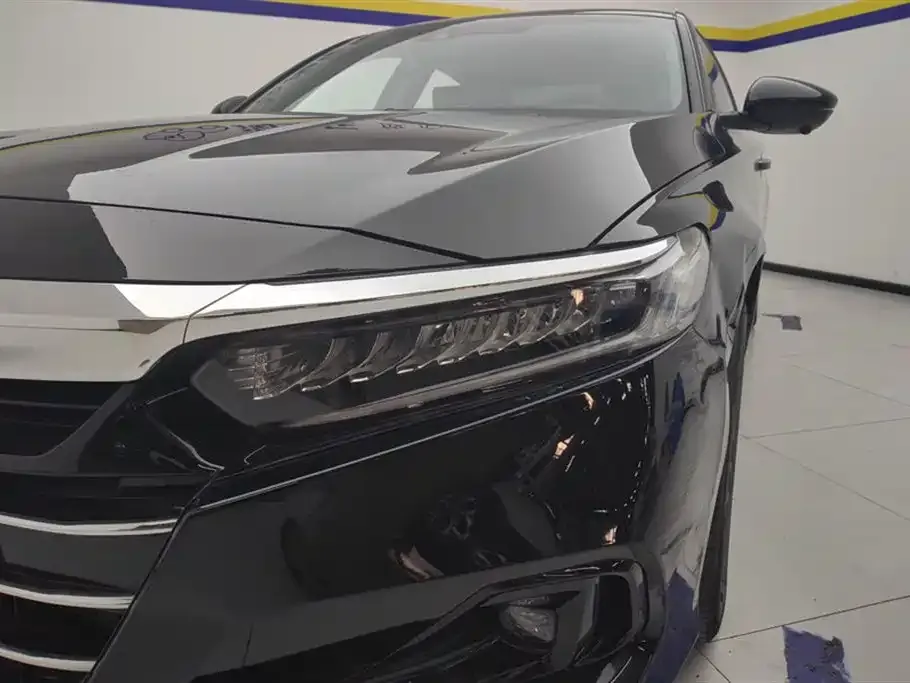 Honda Accord — фото 3