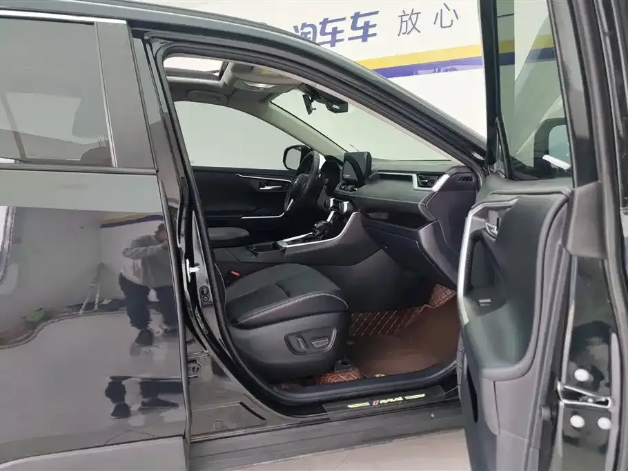 Toyota RAV4 2024 из CN, фото 10