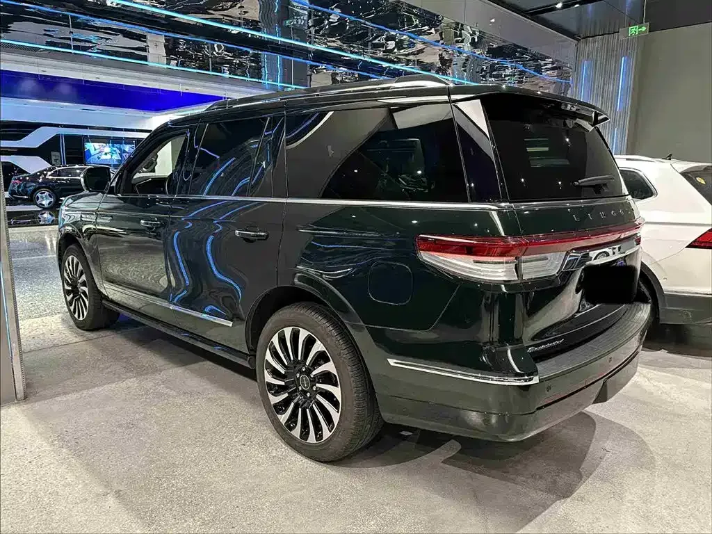 Lincoln Navigator — фото 10