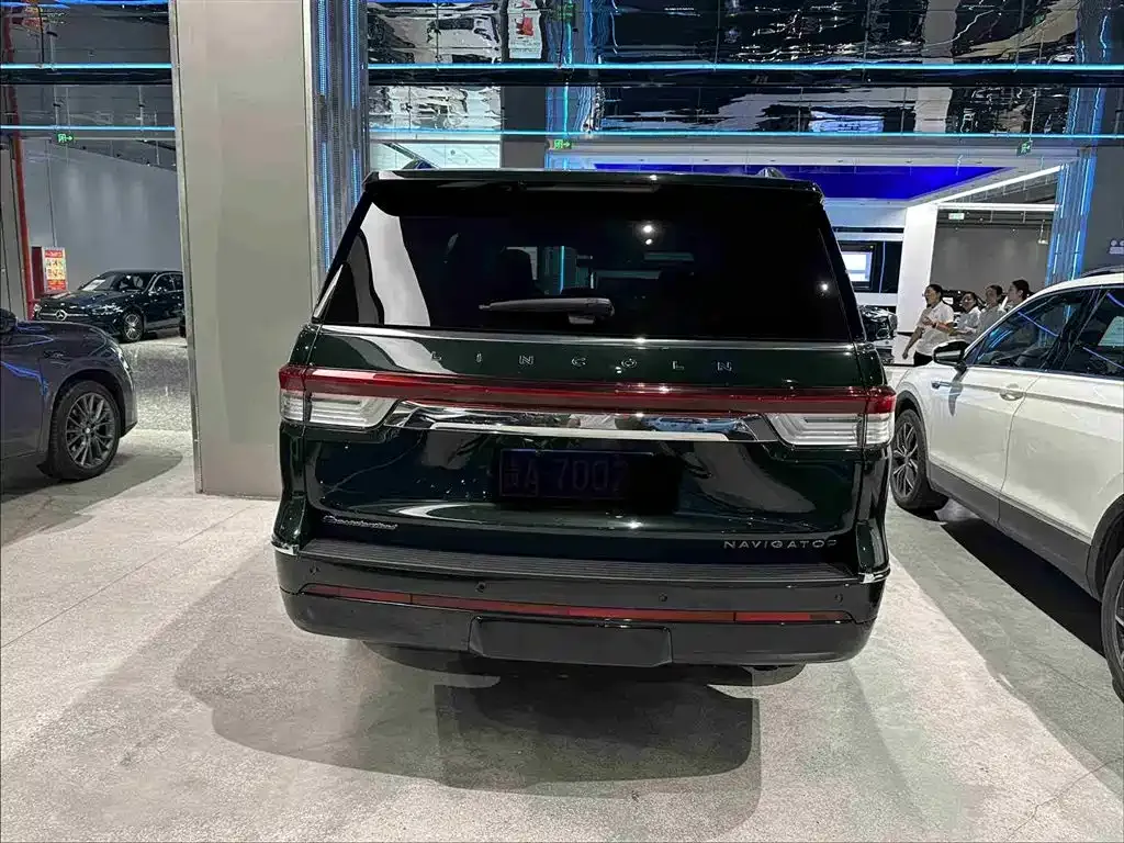Lincoln Navigator — фото 6