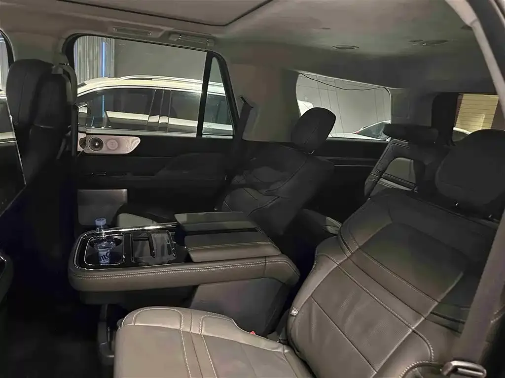 Lincoln Navigator — фото 3