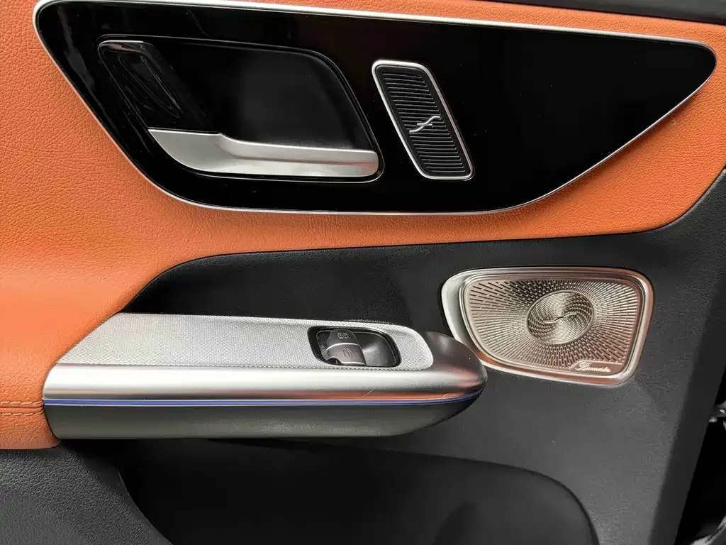 Mercedes-Benz GLC — фото 10
