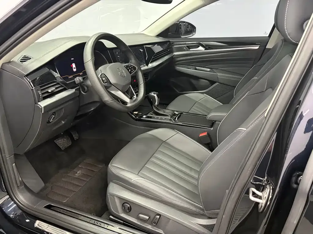 Volkswagen Passat — фото 8