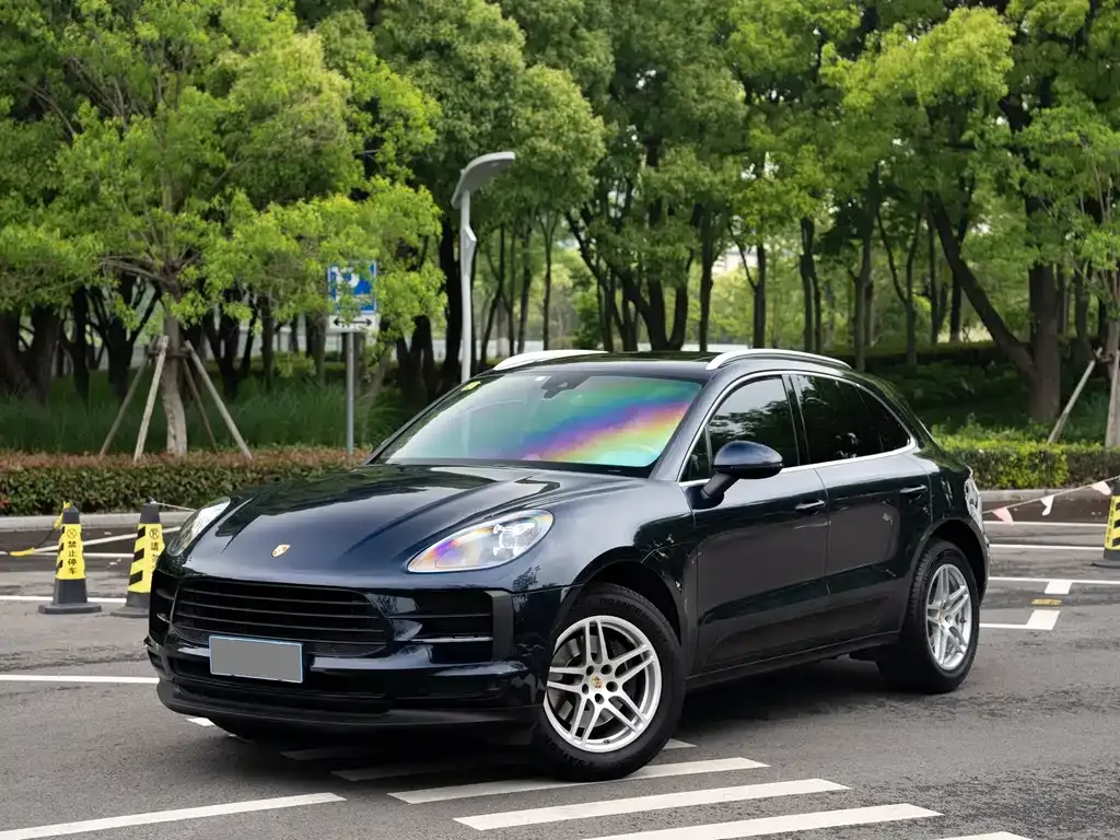 Porsche Macan — фото 1