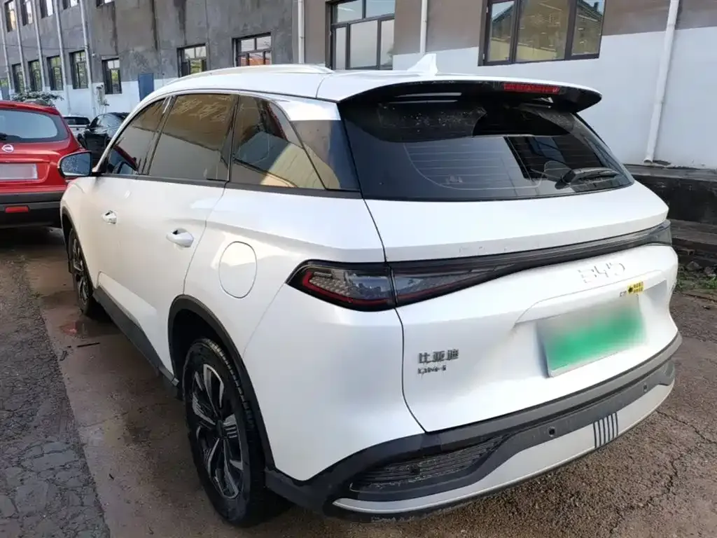 BYD Seal 05 DM-i — фото 6
