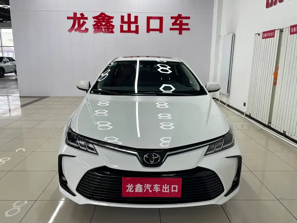 Toyota Corolla — фото 1