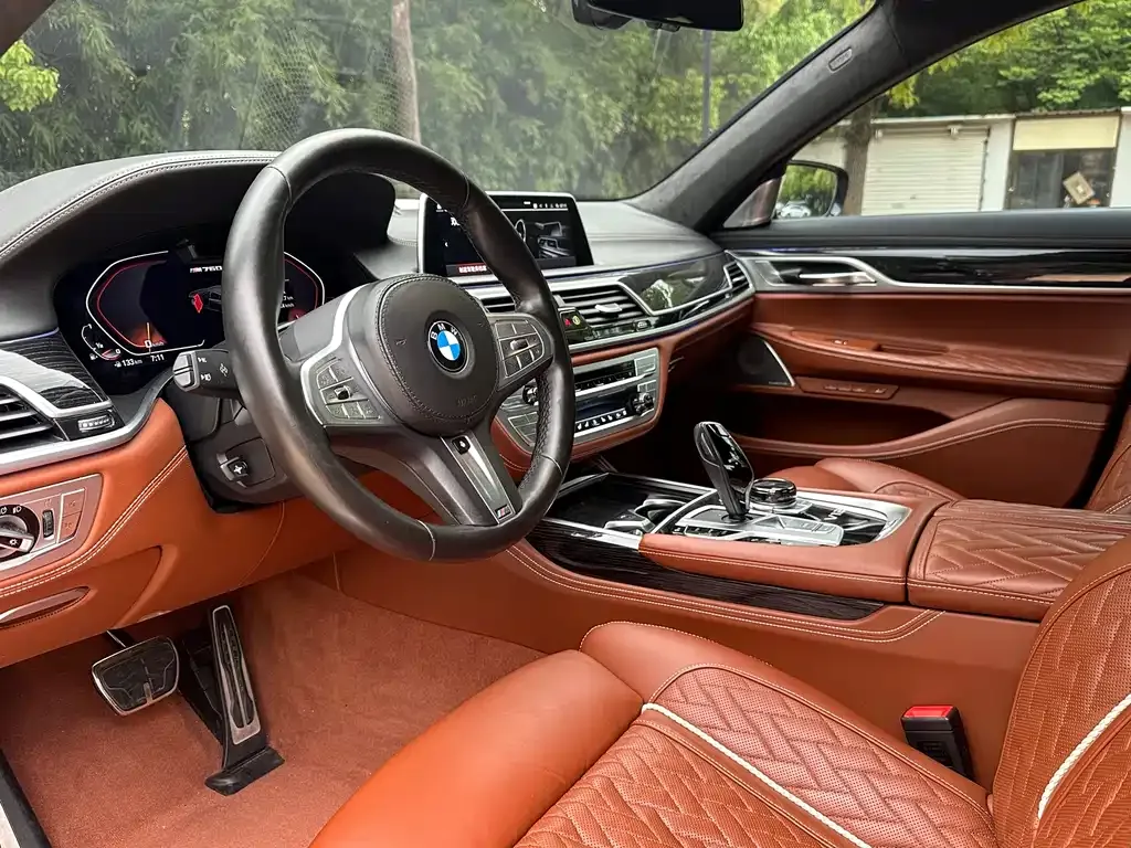 BMW 7 Series 2021 из CN, фото 6