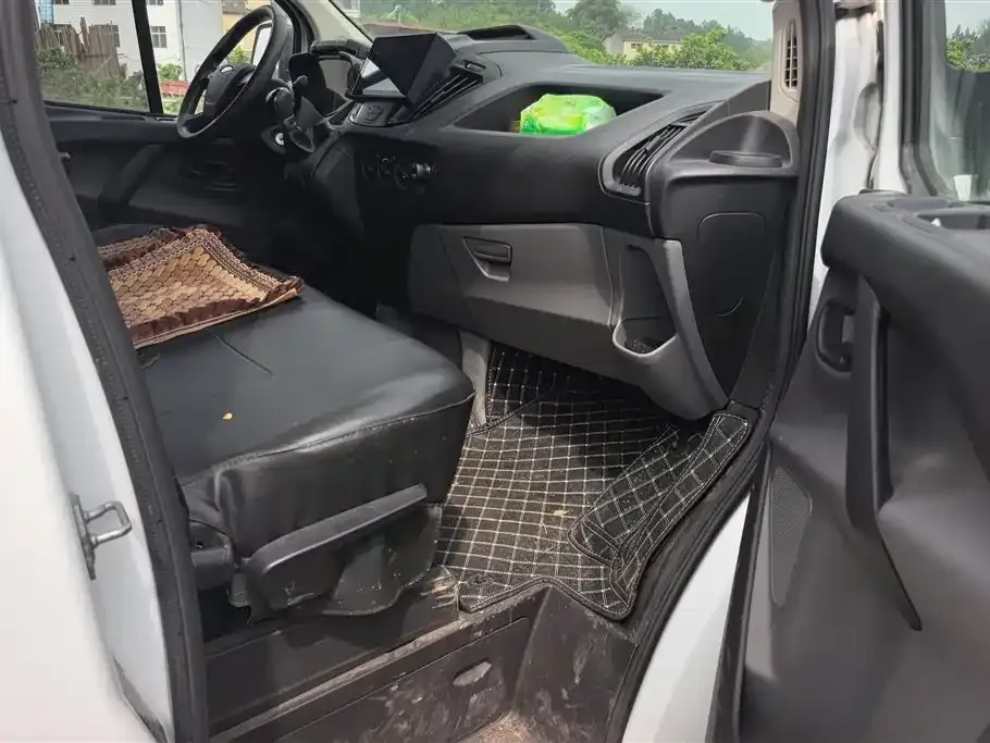 Ford Transit 2022 из CN, фото 4
