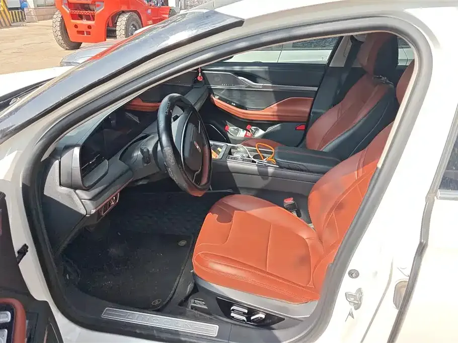 Lincoln Z 2023 из CN, фото 4