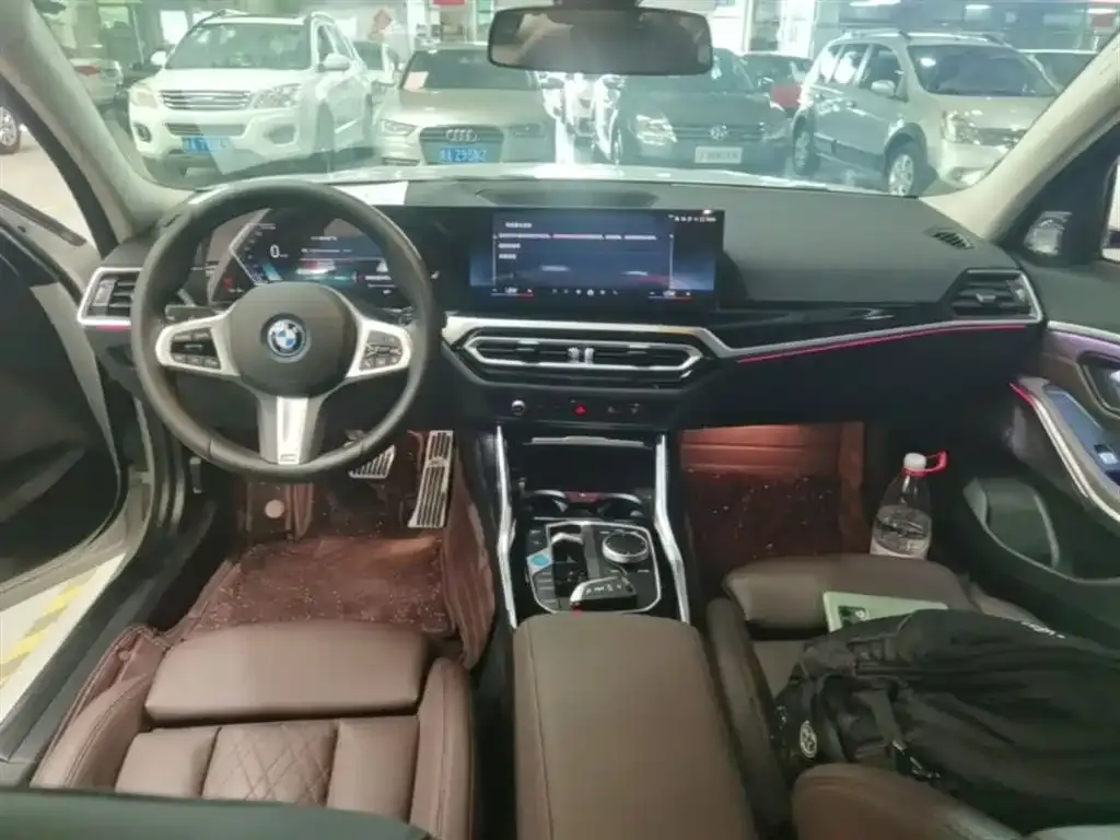 BMW i3 2024 из CN, фото 3