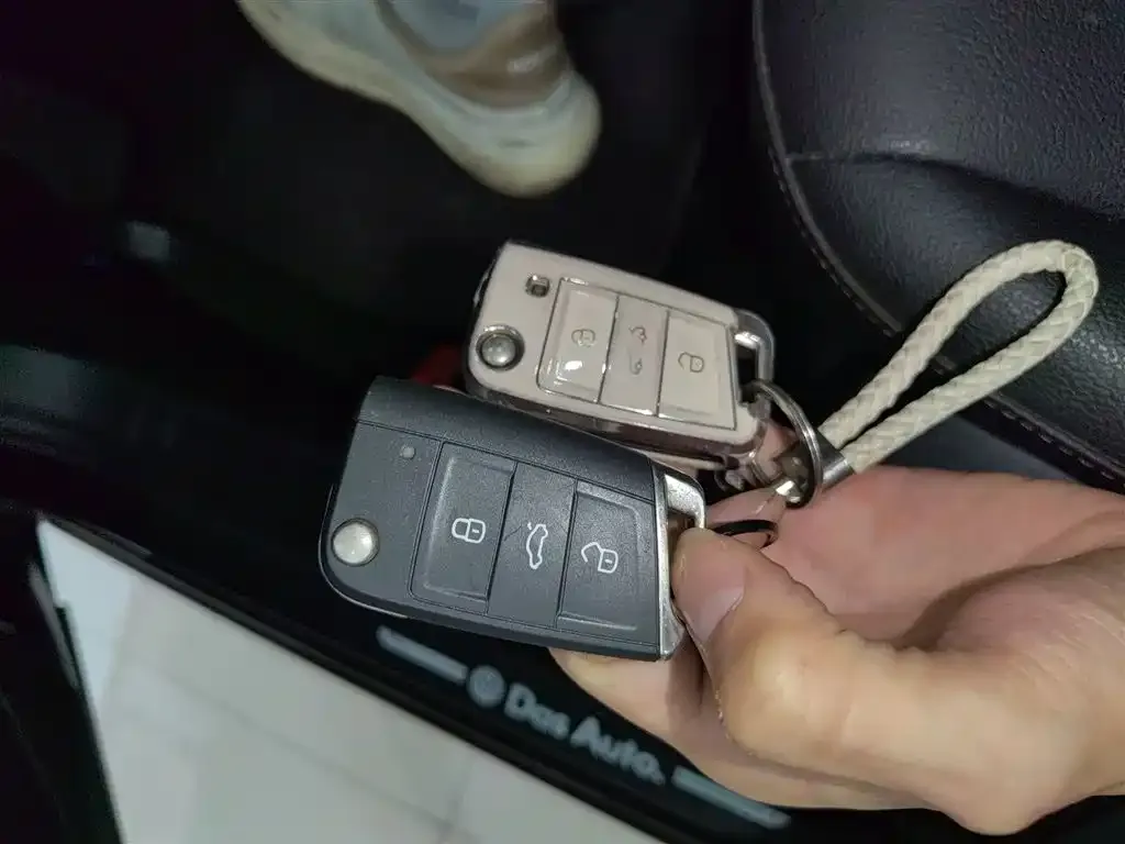 Volkswagen Bora 2021 из CN, фото 4