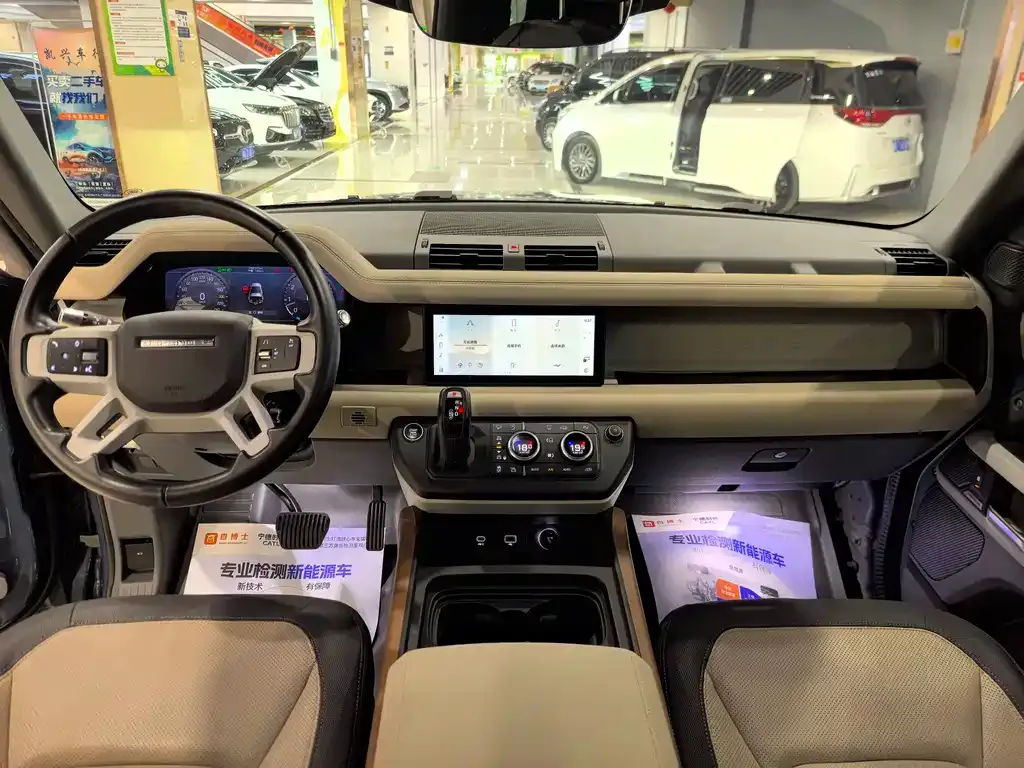 Land Rover Defender 2022 из CN, фото 9