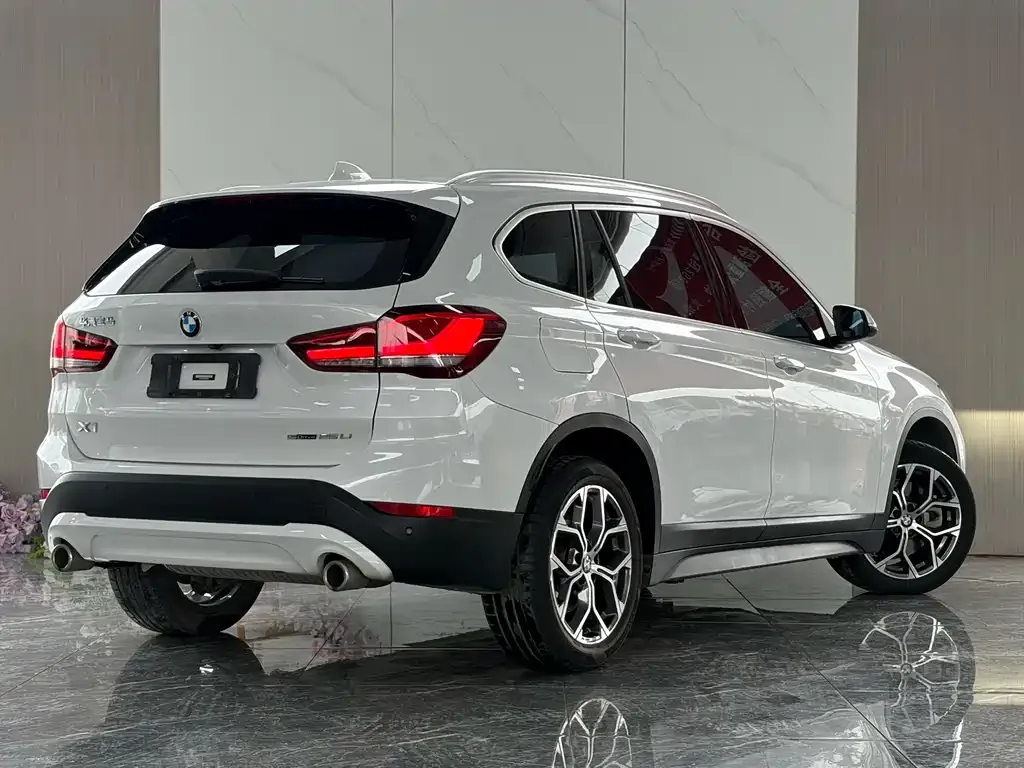 BMW X1 — фото 4
