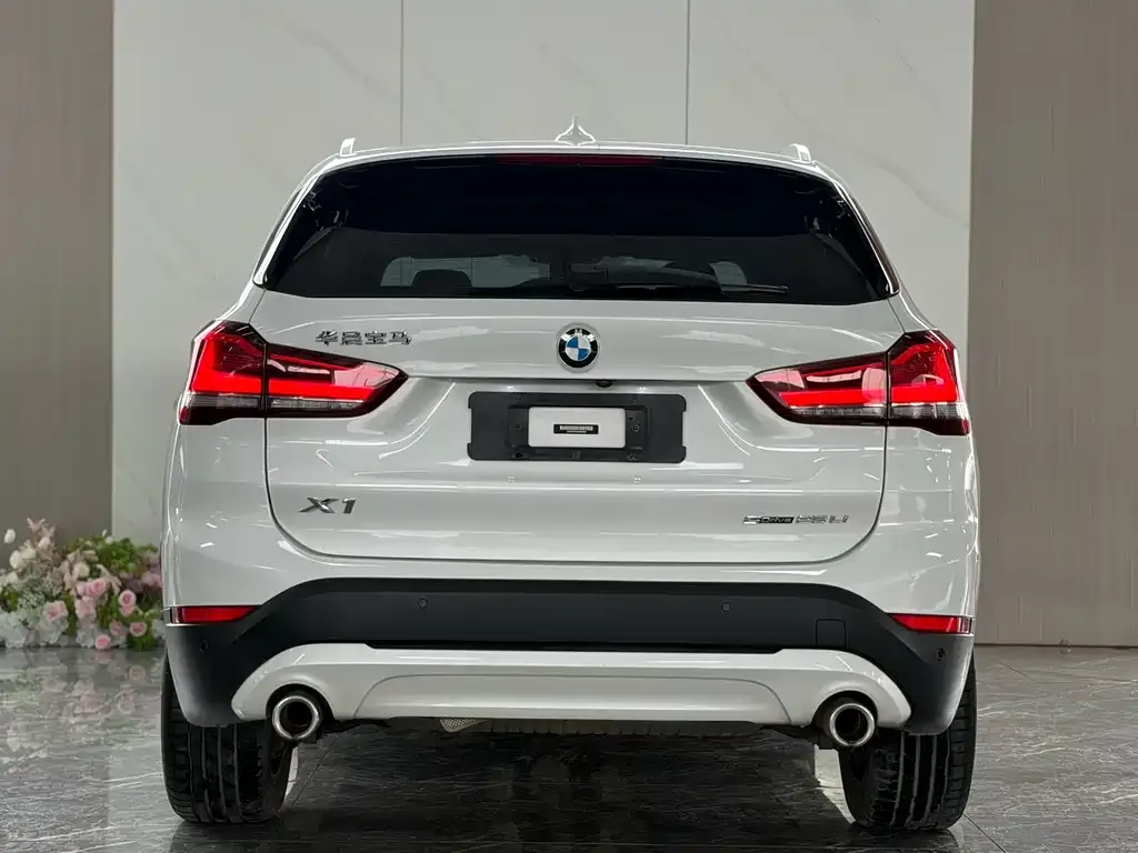 BMW X1 — фото 5
