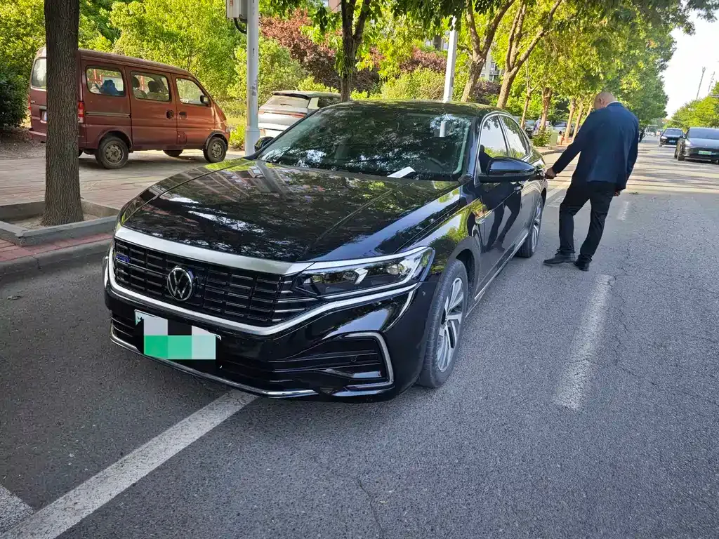Volkswagen Passat New Energy