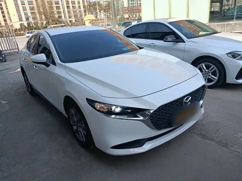 Mazda 3 Axela — фото 9