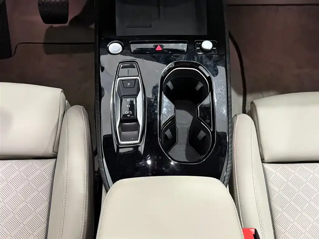 Audi A5L 2025 из CN, фото 6