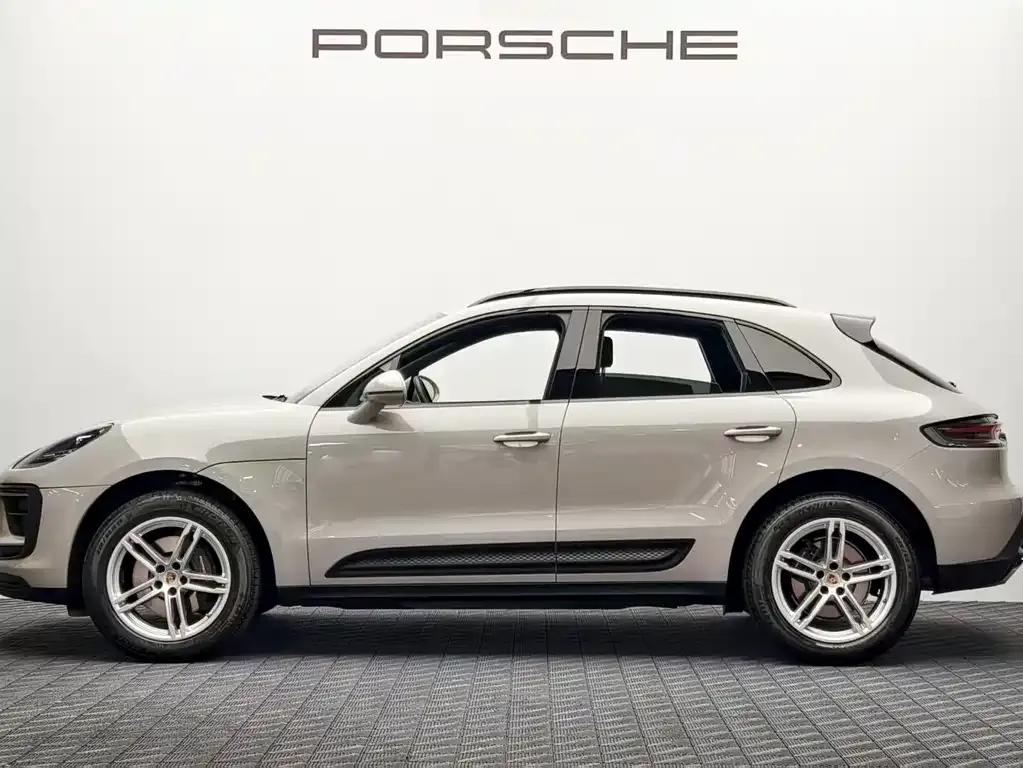 Porsche Macan — фото 10