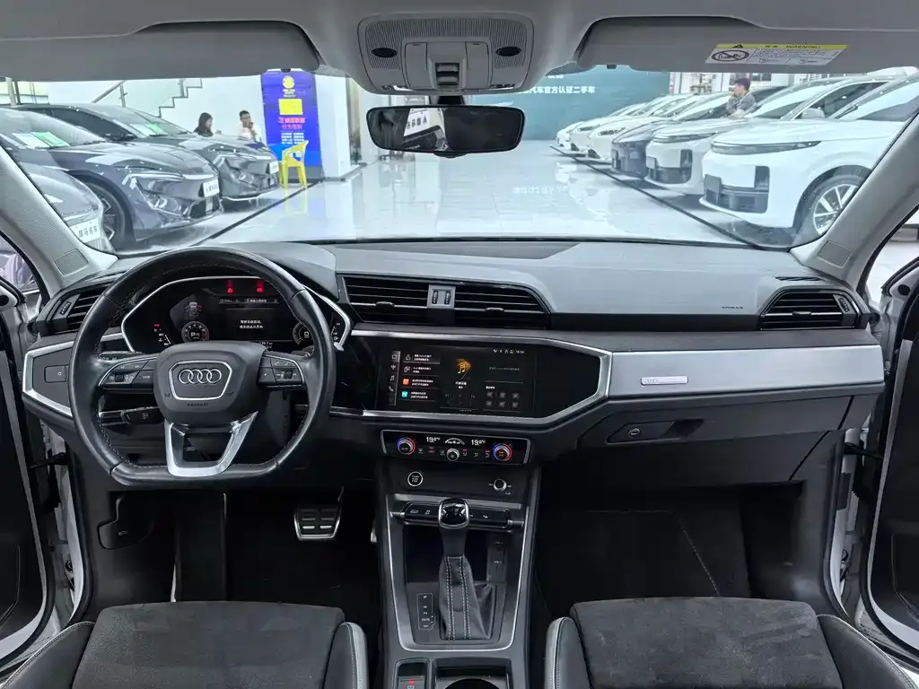 Audi Q3 2022 из CN, фото 10