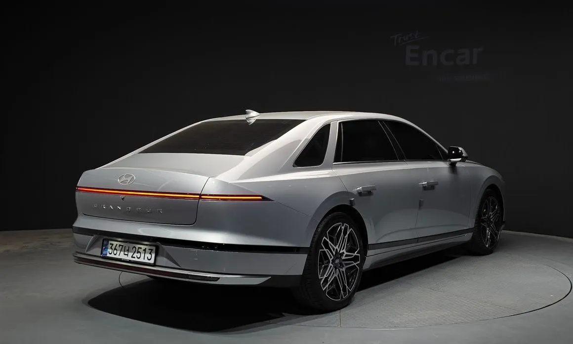 Hyundai Grandeur 2023 из KR, фото 5