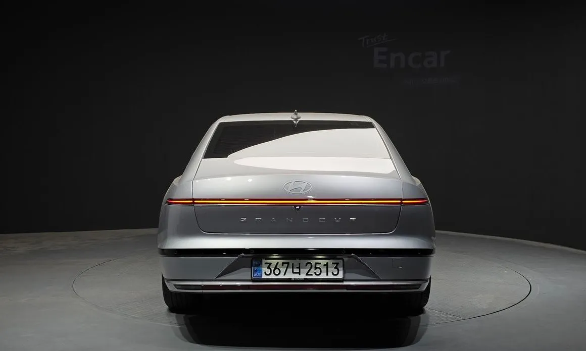 Hyundai Grandeur 2023 из KR, фото 3